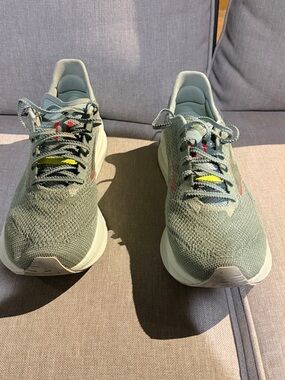 Light Green Knit Men's Brooks Running Shoes